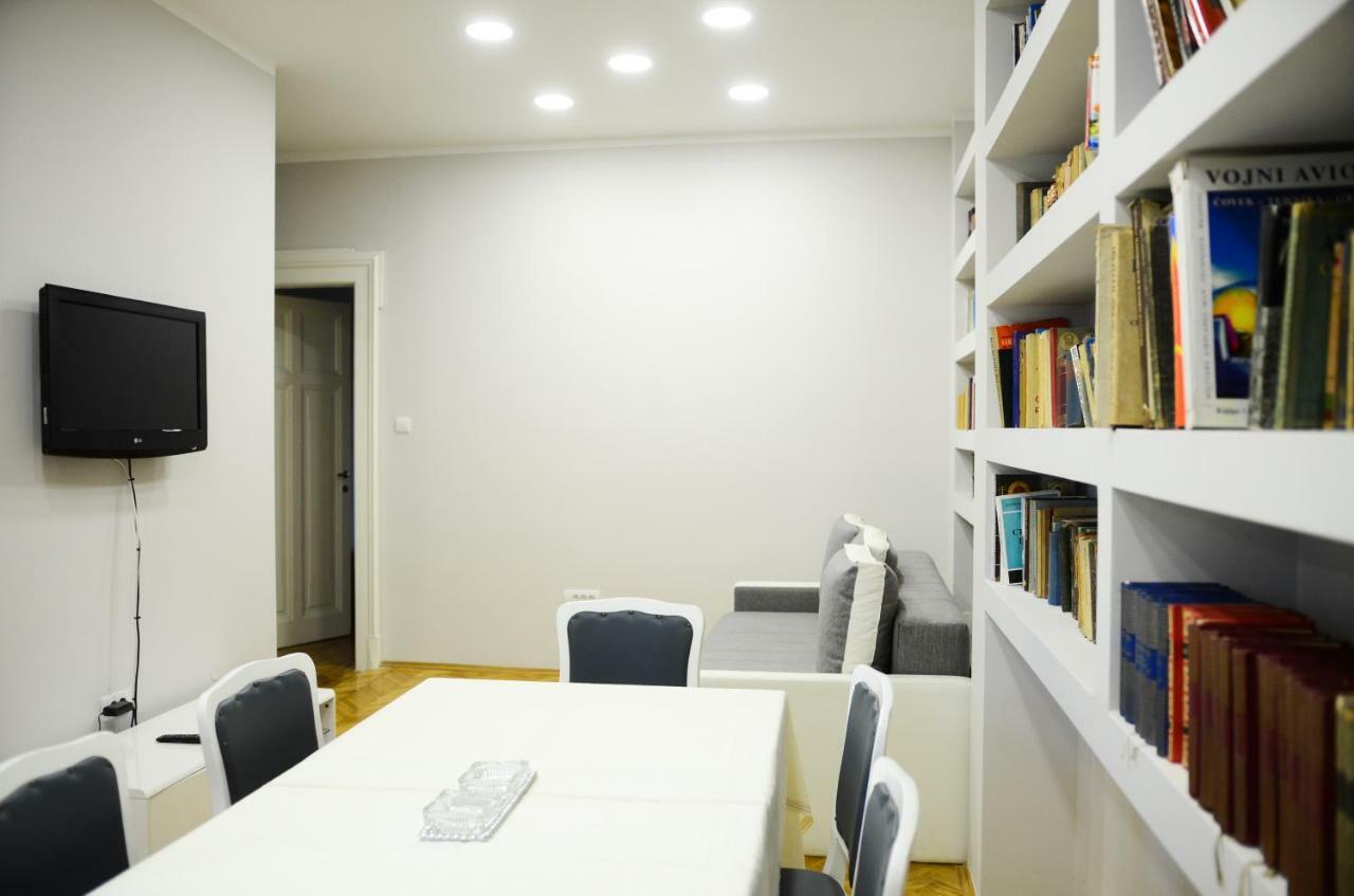 Downtown Apartment In Walk Zone With 3 Bedrooms And Garage Novi Sad Exterior foto