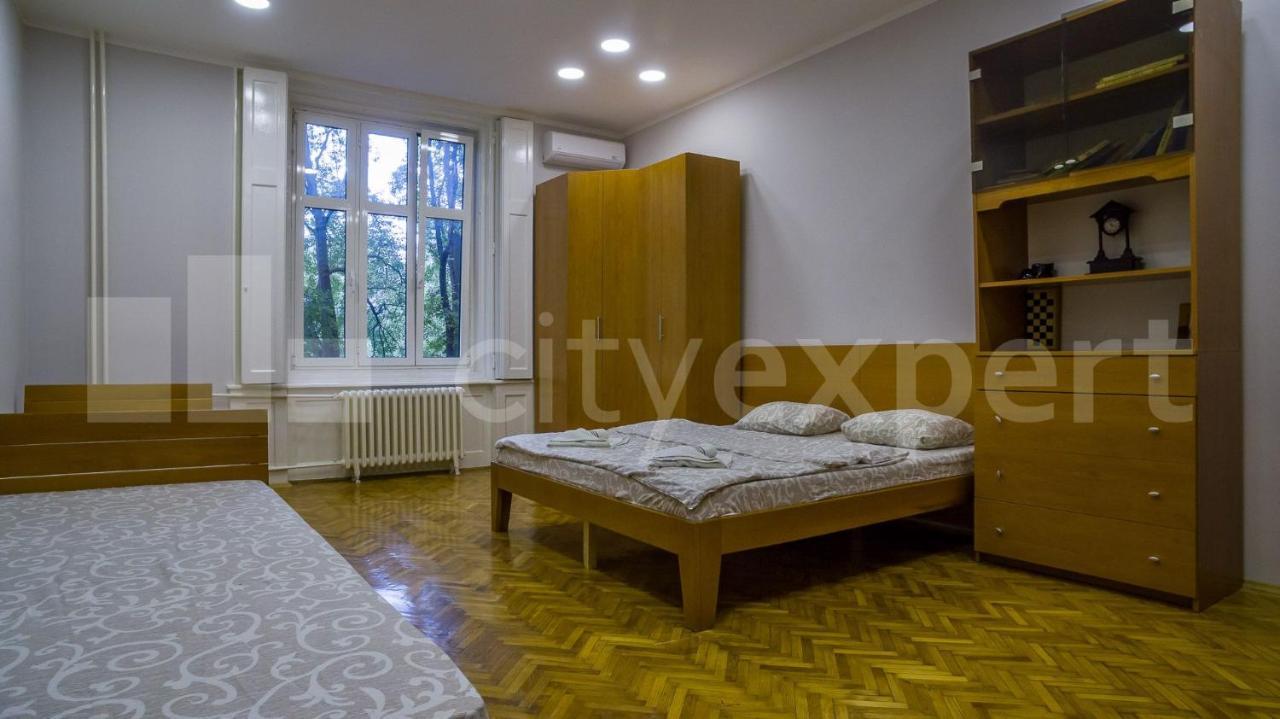 Downtown Apartment In Walk Zone With 3 Bedrooms And Garage Novi Sad Exterior foto