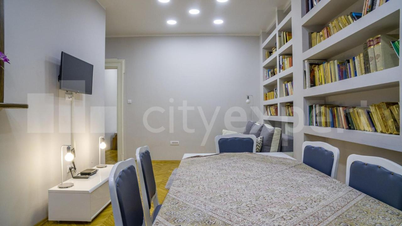 Downtown Apartment In Walk Zone With 3 Bedrooms And Garage Novi Sad Exterior foto